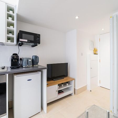 Studio By Hyde Park Лондон Экстерьер фото