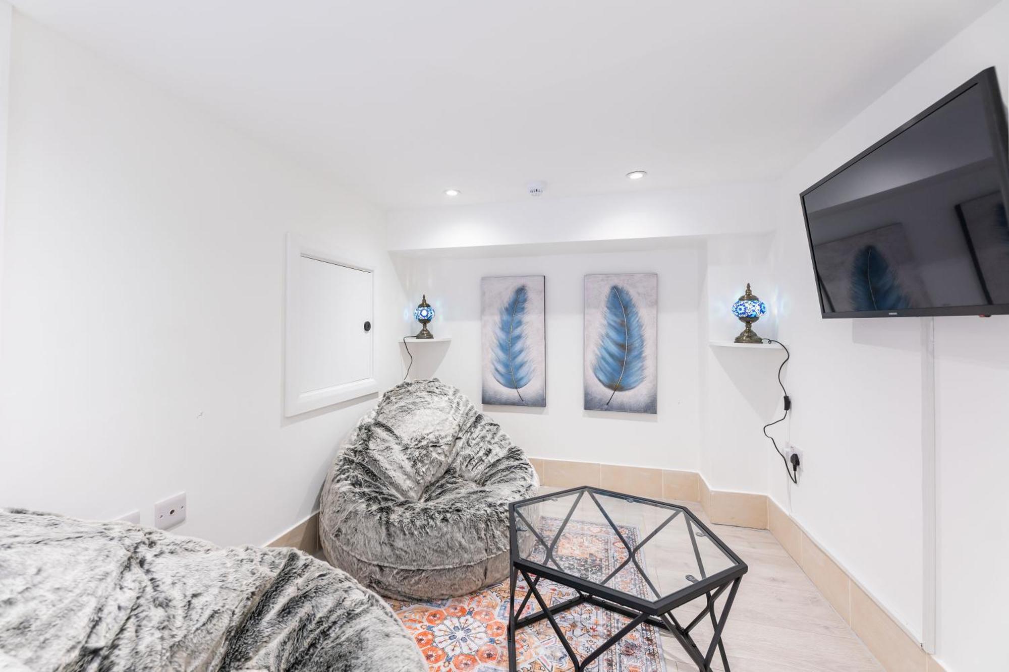 Studio By Hyde Park Лондон Экстерьер фото